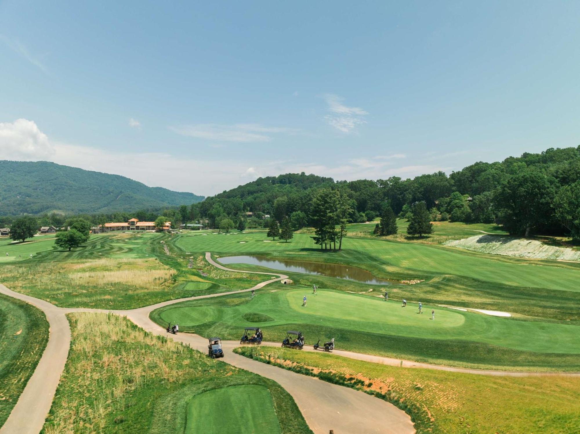 Waynesville Inn And Golf Club, Tapestry Collection By Hilton Экстерьер фото